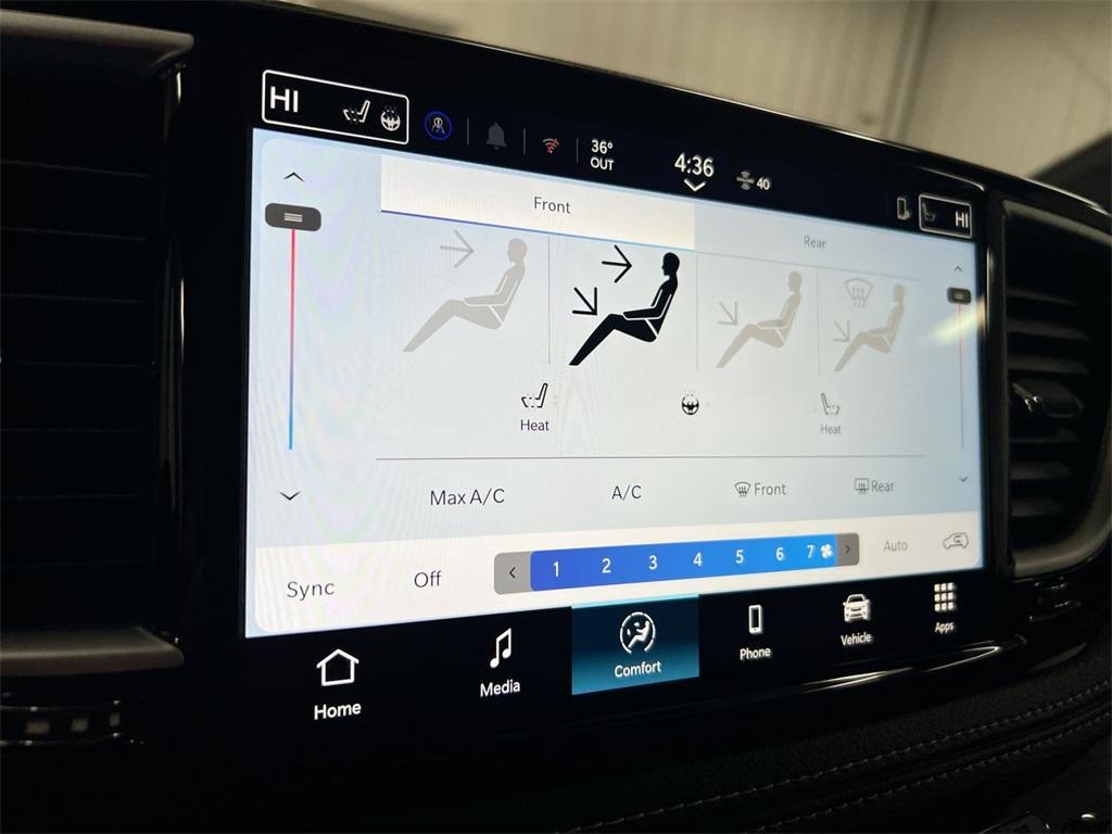 new 2026 Chrysler Pacifica car, priced at $40,098