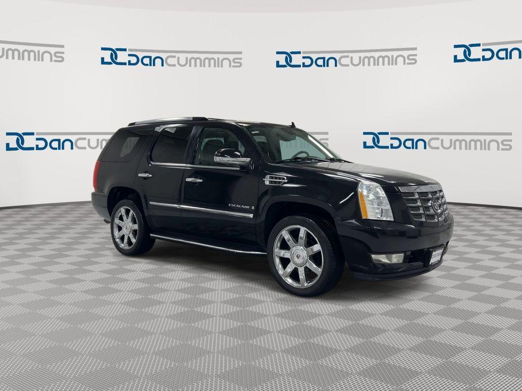 used 2007 Cadillac Escalade car, priced at $7,300