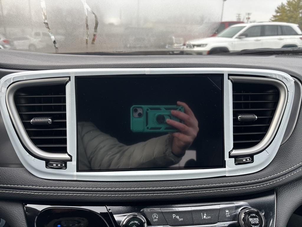 new 2026 Chrysler Pacifica car, priced at $41,468