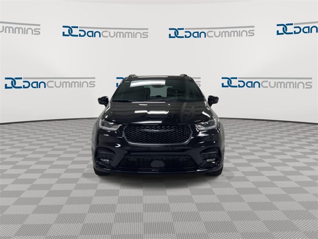 new 2026 Chrysler Pacifica car, priced at $41,868