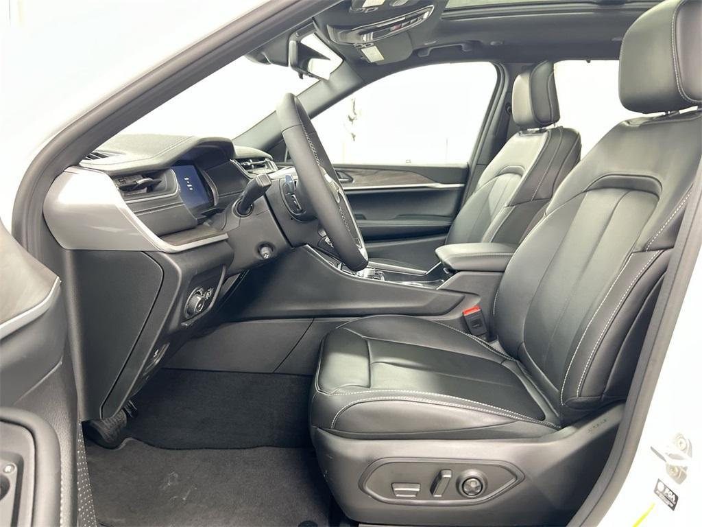 new 2025 Jeep Grand Cherokee L car, priced at $46,512