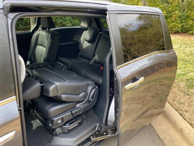 used 2023 Honda Odyssey car, priced at $34,018