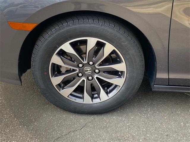 used 2023 Honda Odyssey car, priced at $34,018