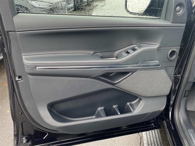 new 2025 Lincoln Navigator L car, priced at $106,440