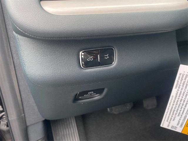 new 2025 Lincoln Navigator L car, priced at $106,440