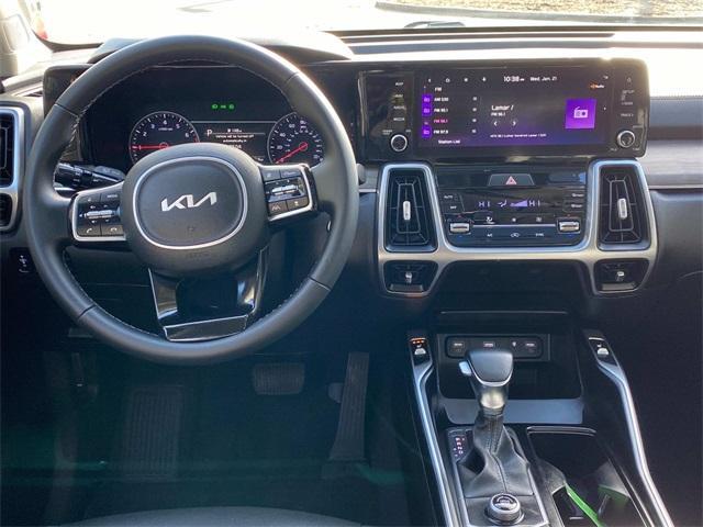used 2022 Kia Sorento car, priced at $23,772