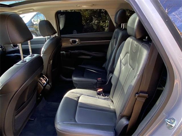 used 2022 Kia Sorento car, priced at $23,772