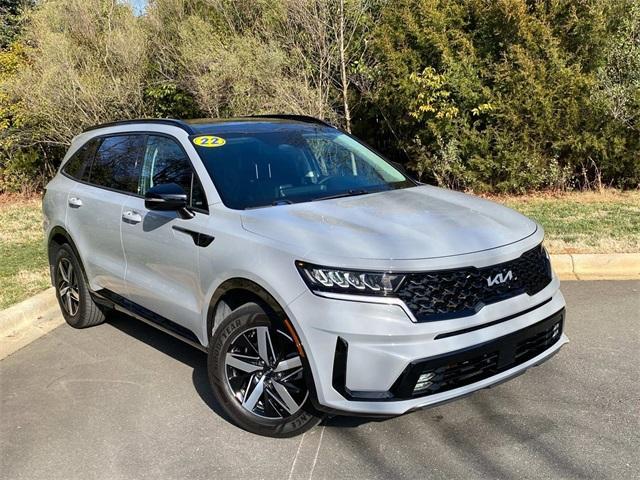 used 2022 Kia Sorento car, priced at $23,772