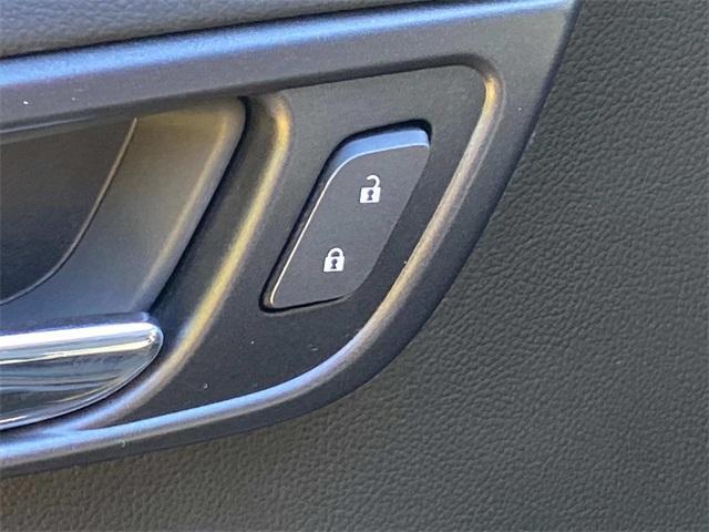 used 2019 GMC Yukon car, priced at $23,619