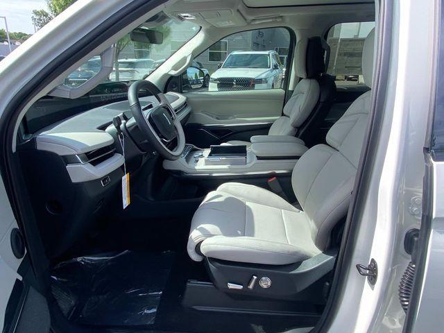 new 2026 Lincoln Navigator L car, priced at $115,885