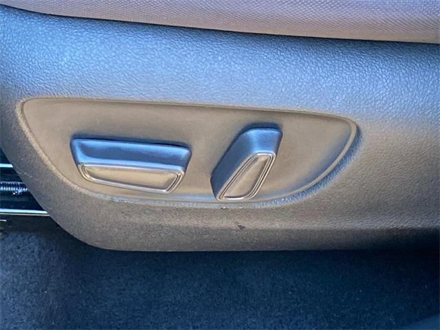 used 2022 Toyota Highlander car, priced at $26,263