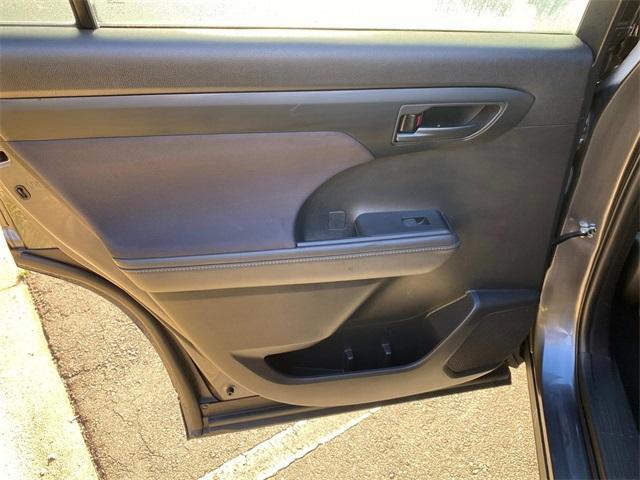 used 2022 Toyota Highlander car, priced at $26,263