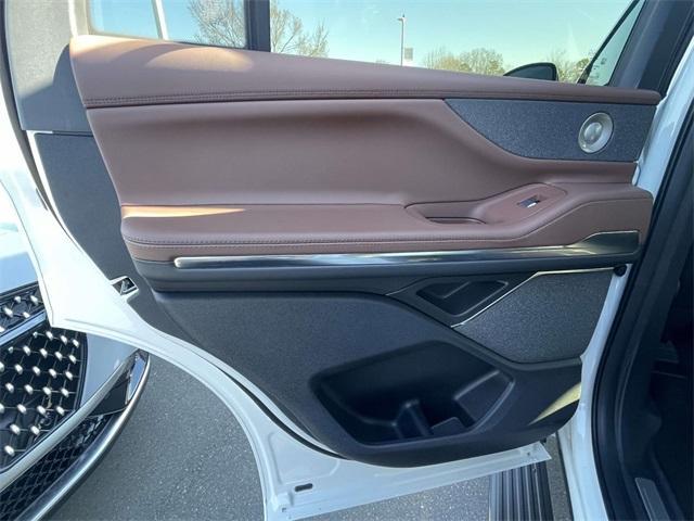 new 2026 Lincoln Navigator car, priced at $103,233