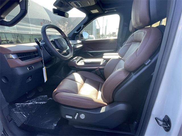 new 2026 Lincoln Navigator car, priced at $103,233