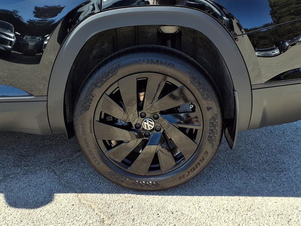 new 2026 Volkswagen Atlas car, priced at $46,177