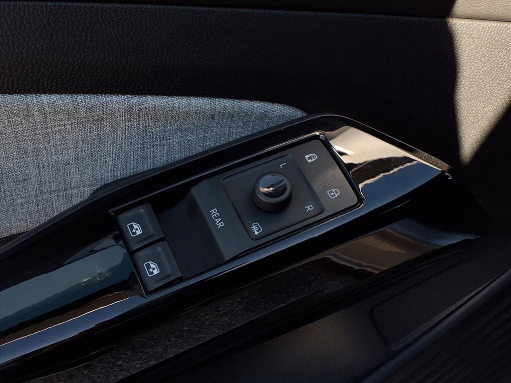 used 2023 Volkswagen ID.4 car, priced at $19,999