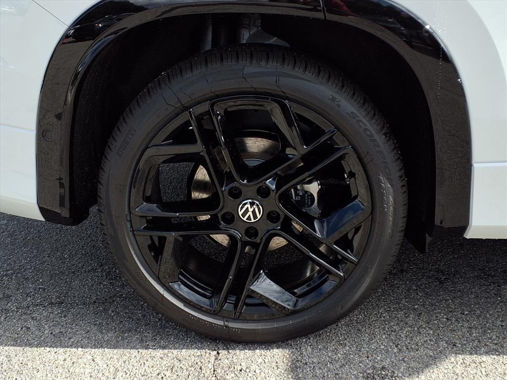 new 2026 Volkswagen Tiguan car, priced at $39,062