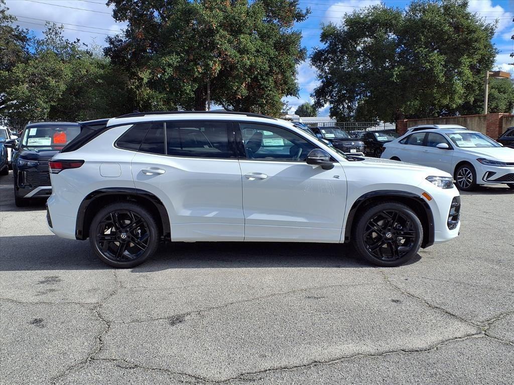 new 2026 Volkswagen Tiguan car, priced at $39,062