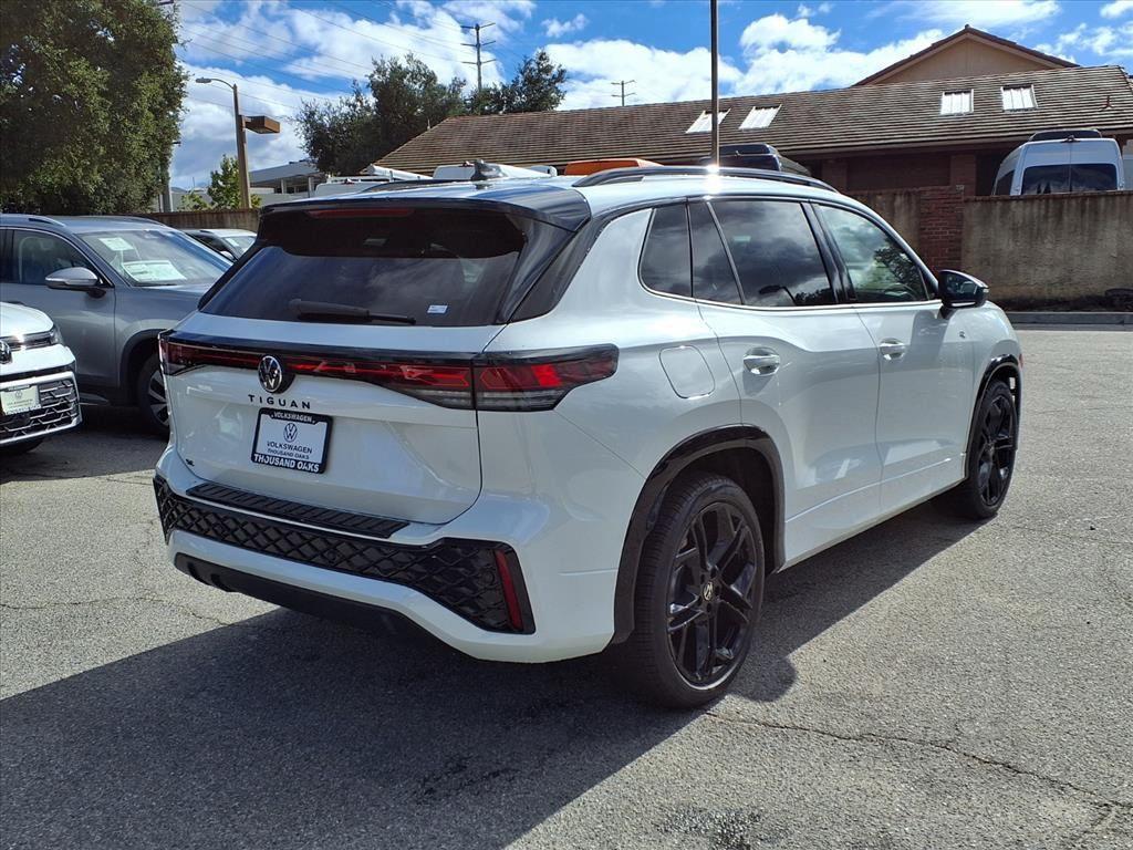 new 2026 Volkswagen Tiguan car, priced at $39,062
