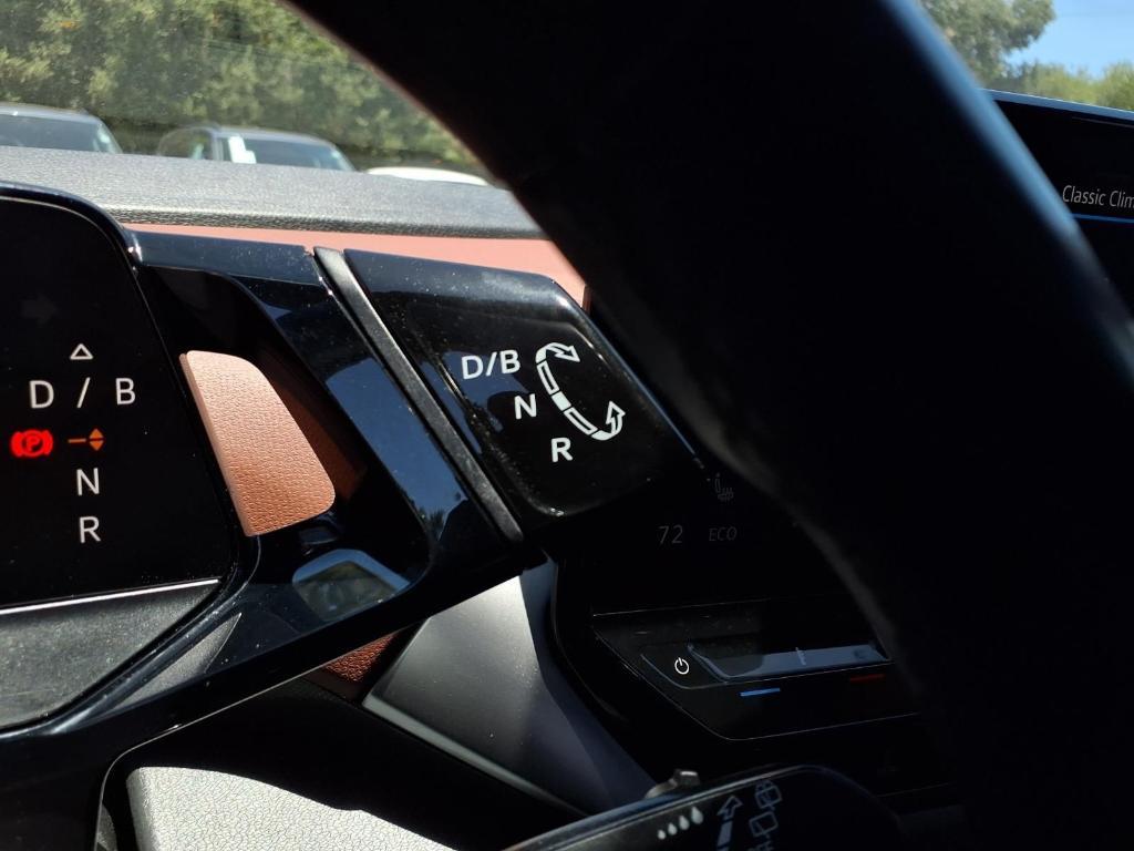 used 2022 Volkswagen ID.4 car, priced at $22,584