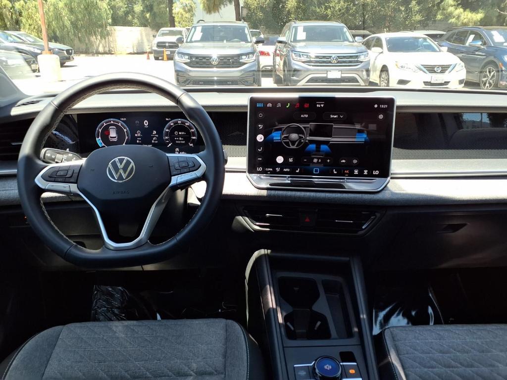 used 2026 Volkswagen Tiguan car, priced at $32,076