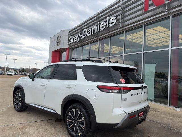 new 2026 Nissan Pathfinder car, priced at $47,757