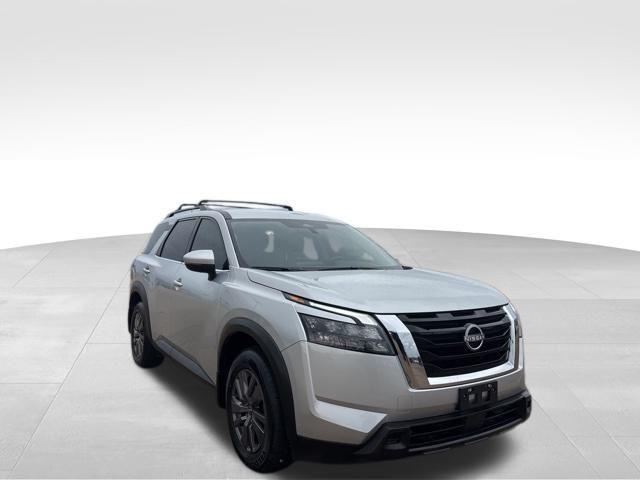 used 2024 Nissan Pathfinder car, priced at $26,300