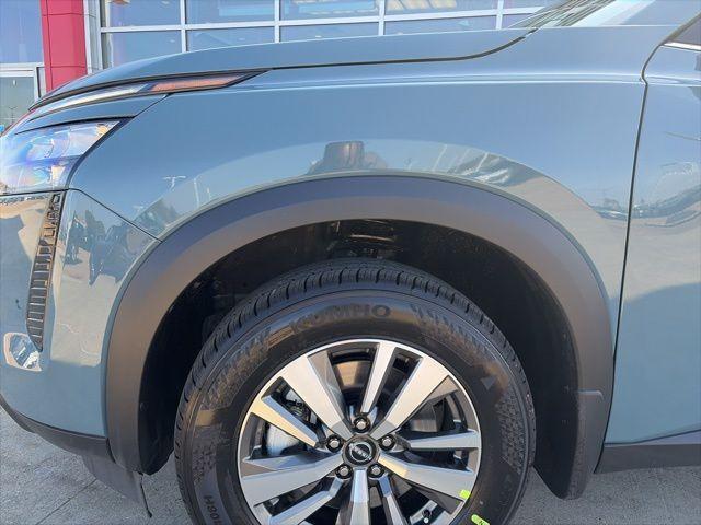 new 2026 Nissan Pathfinder car, priced at $40,925