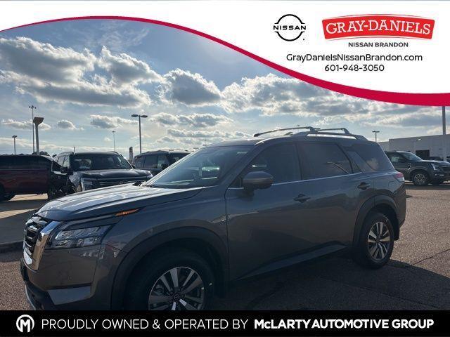 new 2025 Nissan Pathfinder car, priced at $36,418