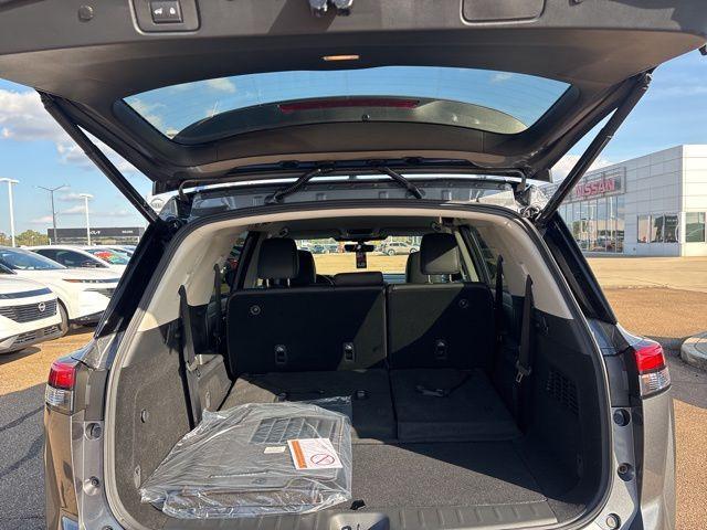 new 2025 Nissan Pathfinder car, priced at $36,418