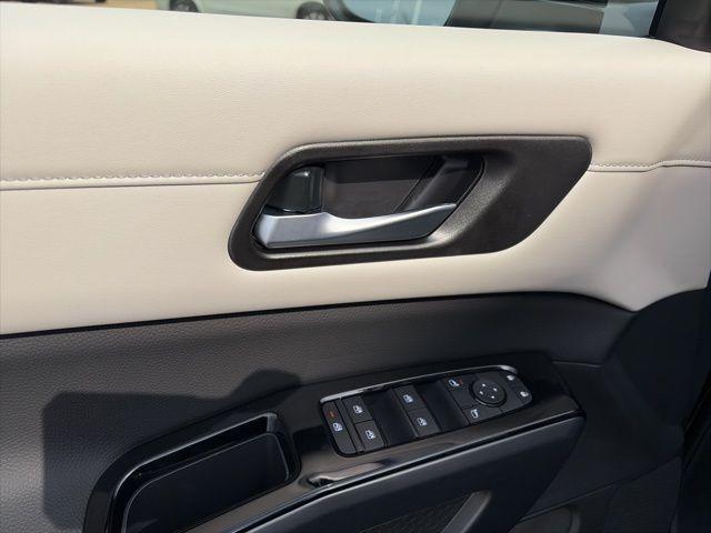 new 2026 Nissan Pathfinder car, priced at $40,521