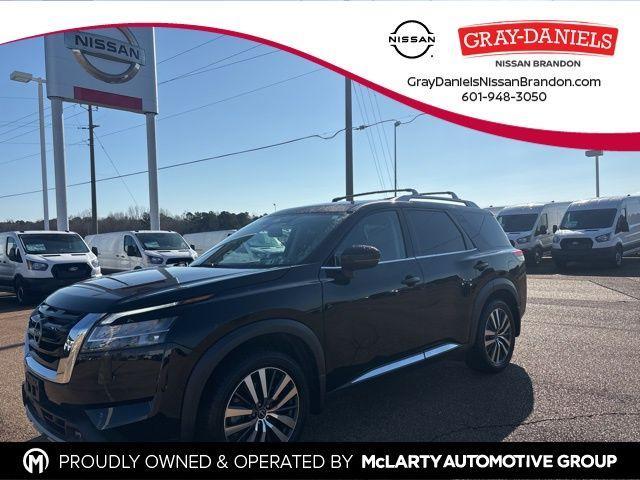 used 2022 Nissan Pathfinder car, priced at $26,400