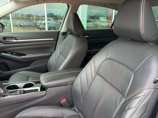used 2023 Nissan Altima car, priced at $22,200