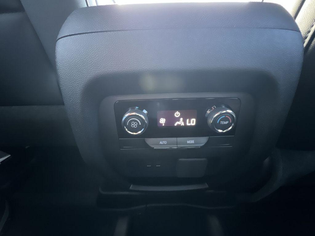 new 2026 Chevrolet Traverse car, priced at $46,840