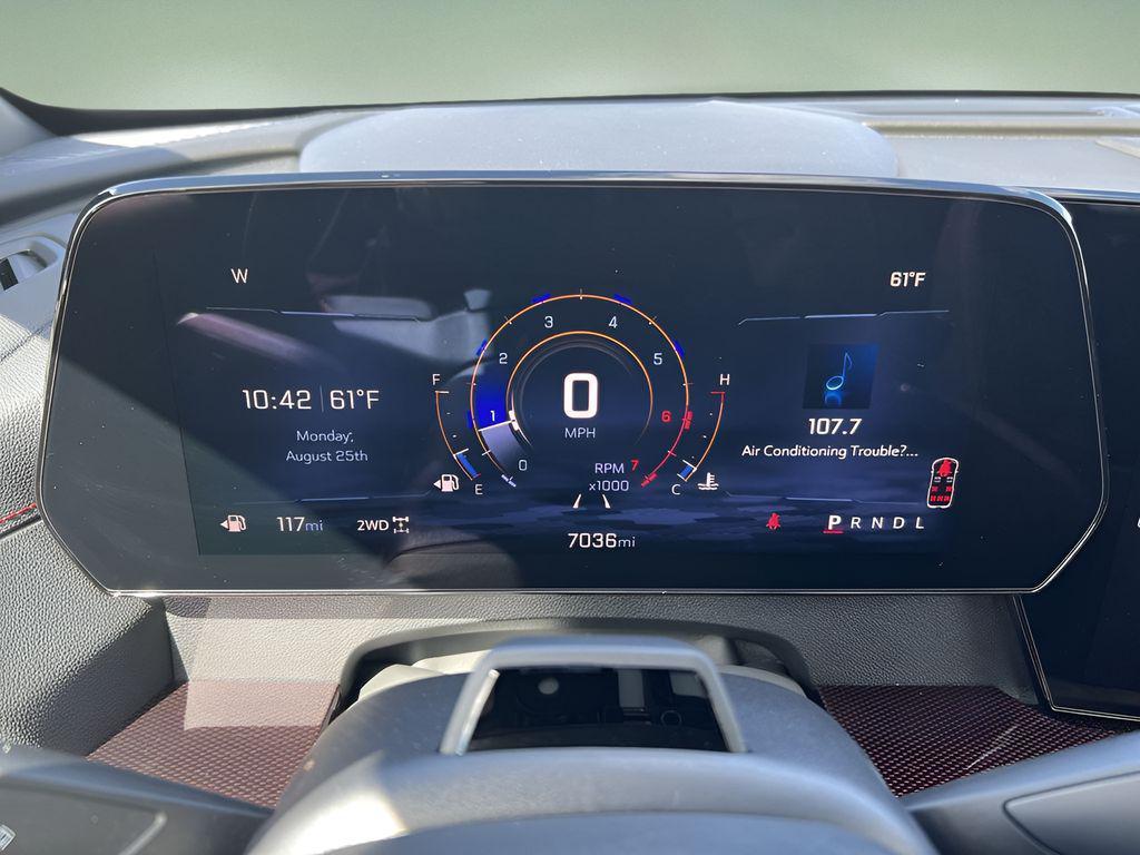 used 2024 Chevrolet Traverse car, priced at $50,995