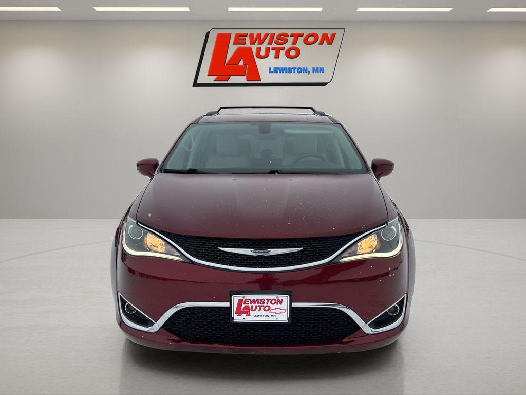 used 2018 Chrysler Pacifica car, priced at $10,995