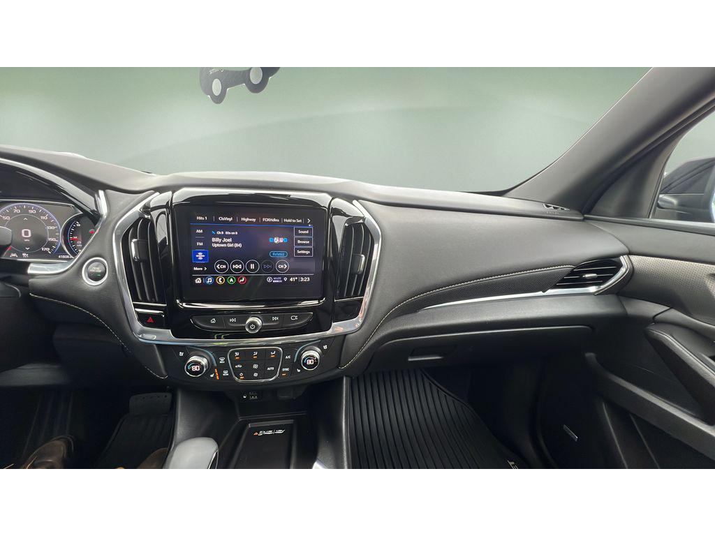 used 2023 Chevrolet Traverse car, priced at $36,995