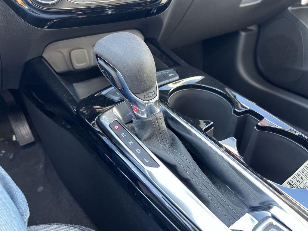 new 2026 Chevrolet Trax car, priced at $25,885