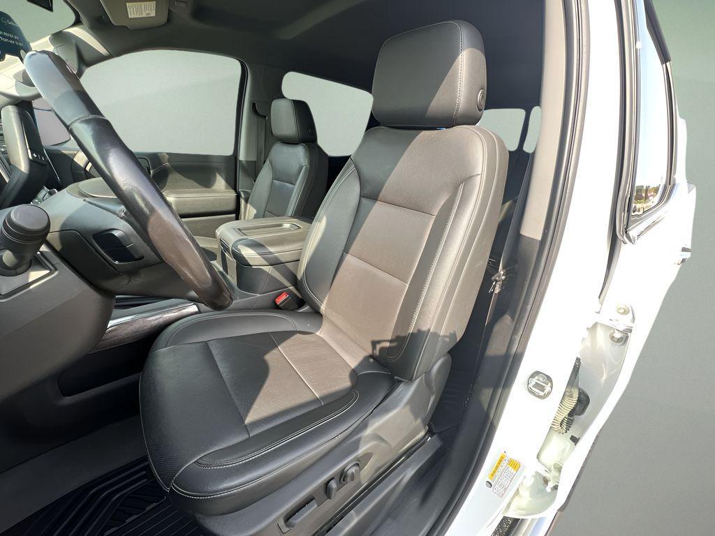 used 2022 Chevrolet Silverado 1500 car, priced at $30,995