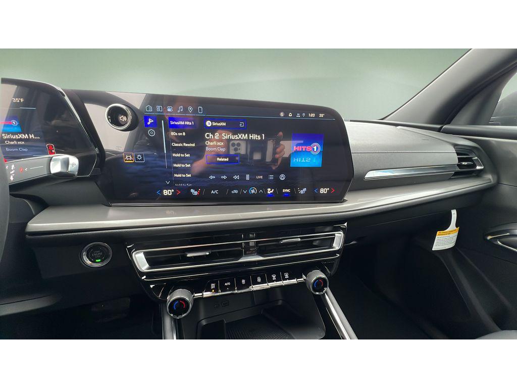 new 2026 Chevrolet Traverse car, priced at $43,920