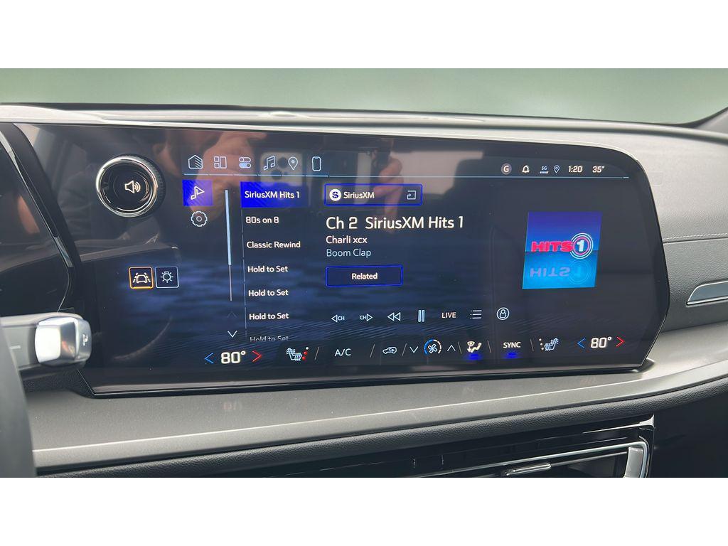 new 2026 Chevrolet Traverse car, priced at $43,920