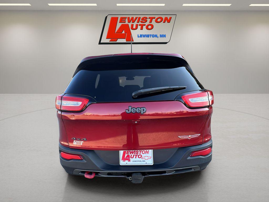 used 2015 Jeep Cherokee car, priced at $5,995