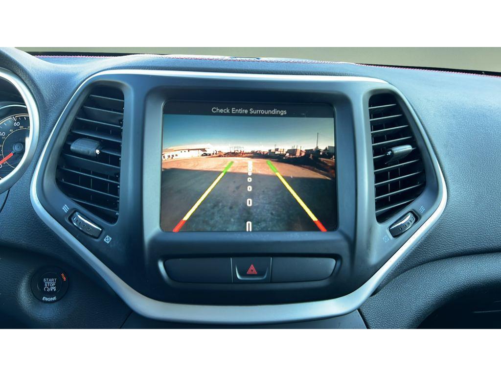 used 2015 Jeep Cherokee car, priced at $5,995