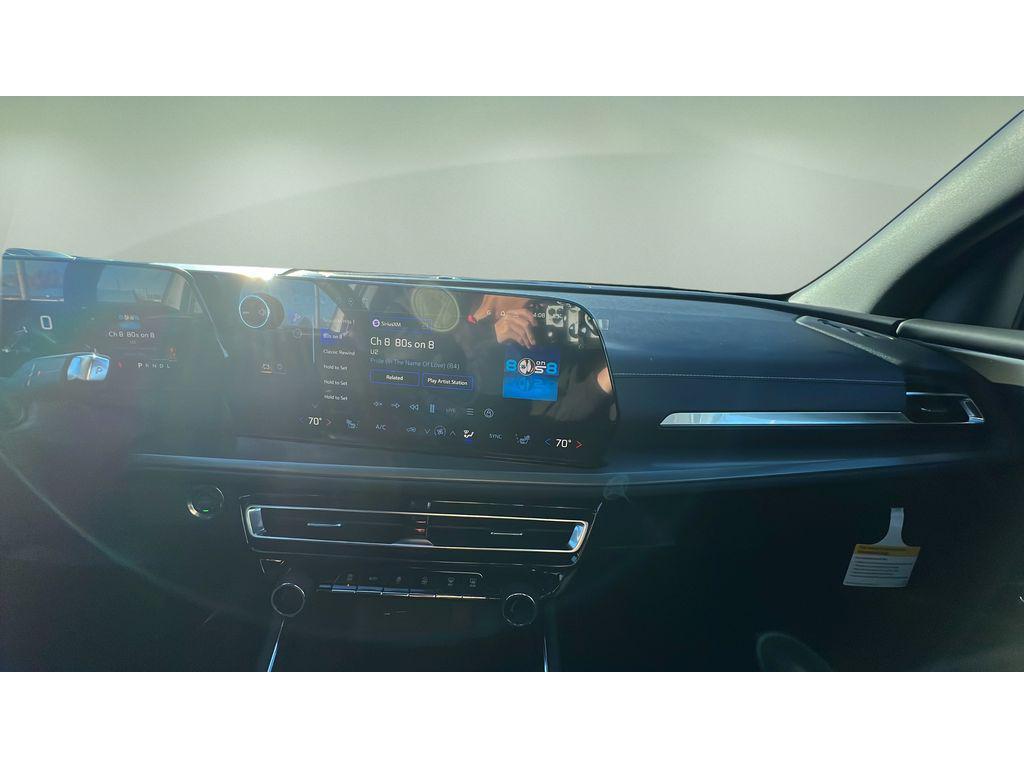 new 2026 Chevrolet Traverse car, priced at $43,795