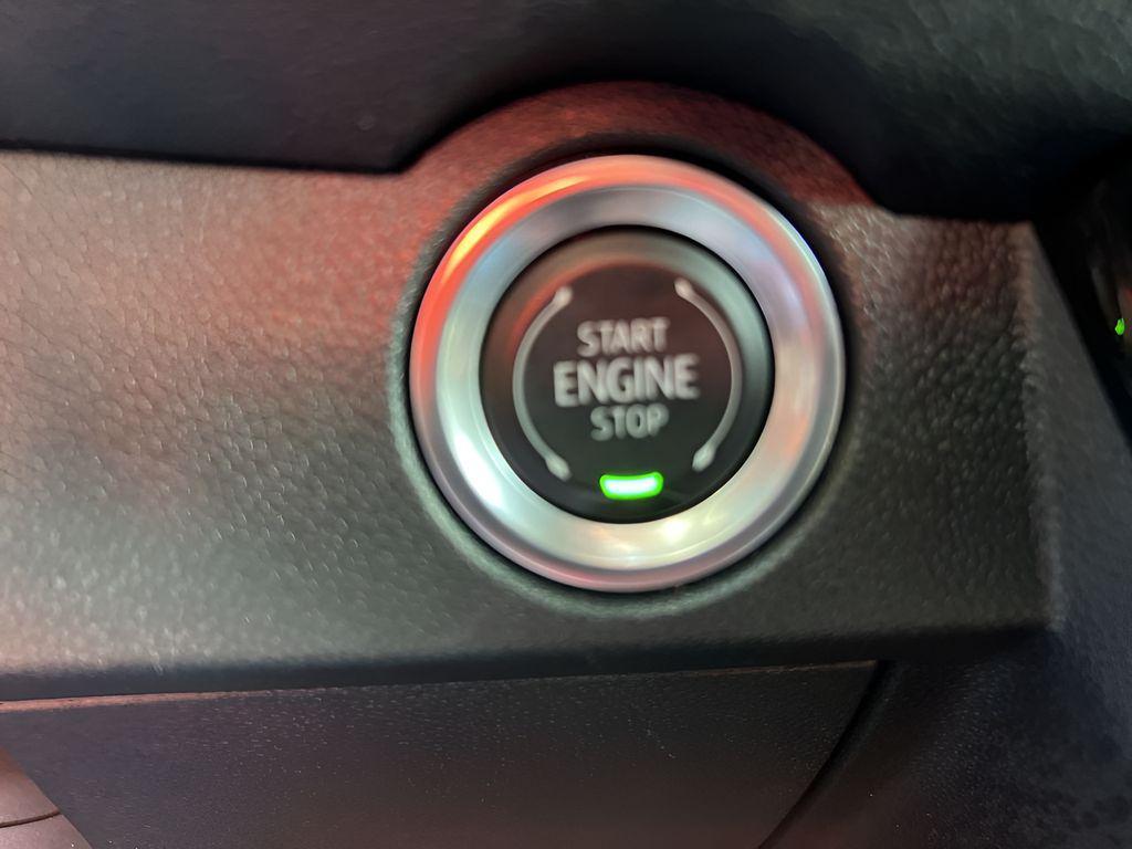 2025 Summit White Chevrolet Traverse