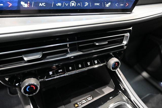 new 2026 Chevrolet Traverse car, priced at $44,465