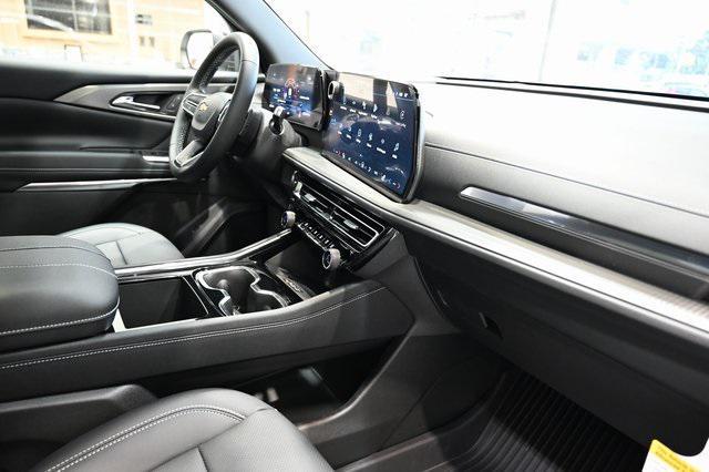 new 2026 Chevrolet Traverse car, priced at $42,140