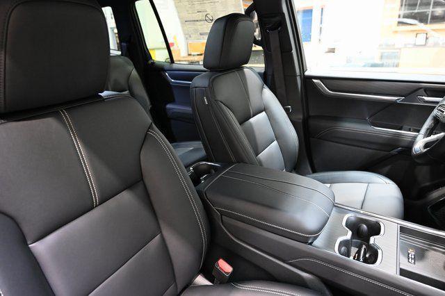 new 2026 GMC Acadia car, priced at $45,530