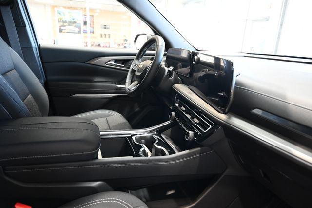 used 2026 Chevrolet Traverse car, priced at $40,900