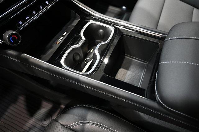 new 2026 Chevrolet Traverse car, priced at $44,340